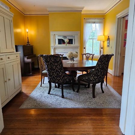 Madison Heights Winridge Manor Bed & Breakfast エクステリア 写真